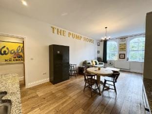 Flat 2 Apartment in Mendip District