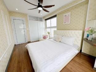 Chuỗi căn hộ 2 phòng ngủ nhìn ra biển Apartment in Vietnam