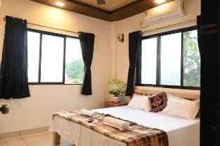 Magadha Mountain View Homestay Vacation rental in Alibag