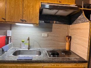 Campville 11, Bohemian Minimalist Vacation rental in Muntinlupa