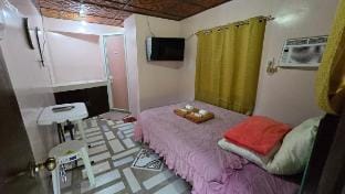V&K Shores Suites Pink Room "D" Vacation rental in Panglao