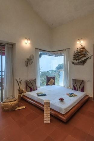 SaffronStays Aurelia, Luxury Pool Villa in Panchga Vacation rental in Maharashtra