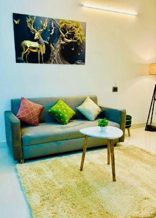 StayEasy-Teak: Eco park Kolkata Vacation rental in Kolkata