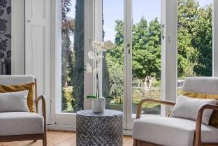 Luxury 6-Bed Townhouse Hertford | Hot Tub & Cinema Vacation rental in Hertford