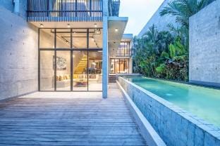 New Modern 4 BR Villa 5 mins to Finns Vacation rental in North Kuta