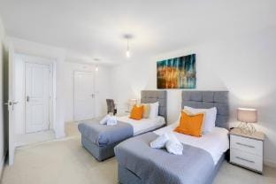 Bicester 6 Bedroom 3.5 Bathroom House Vacation rental in Cherwell District