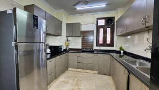 2 BHK Luxury apartment, Saket Vacation rental in Delhi