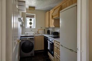 2-bed London Apt. minutes from London ExCeL & o2 Vacation rental in London