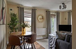 2-bed London Apt. minutes from London ExCeL & o2 Vacation rental in London