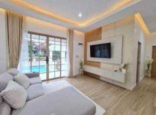 Muji Japanese-style pool villa Vacation rental in Chiang Mai