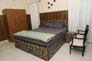3 room with attached bath in a luxrious vill Vacation rental in Dehradun