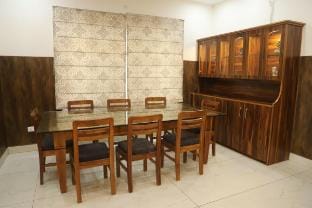 3 room with attached bath in a luxrious vill Vacation rental in Dehradun