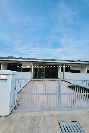 MoSy Homestay Balok Perdana Vacation rental in Terengganu, Malaysia