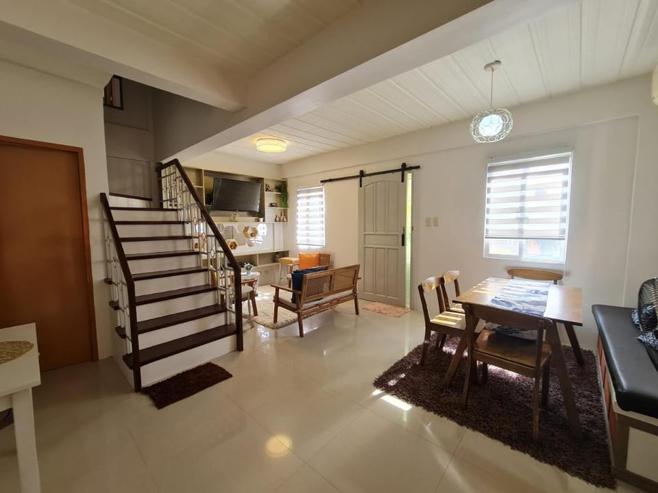 Feel At Home, Stay At Home Vacation rental in Batangas