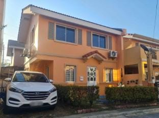 Feel At Home, Stay At Home Vacation rental in Batangas