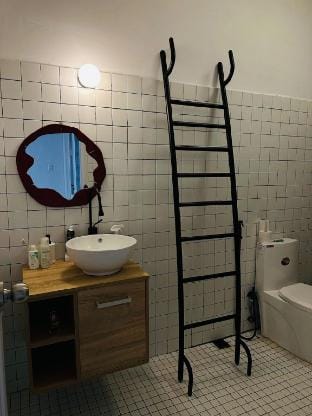 Room 02: Single room with balcony Vacation rental in Dalat