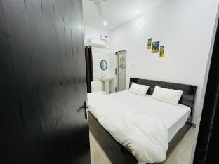 Ashoka  Homestays 800 meters from Ram Mandir Vacation rental in Uttar Pradesh