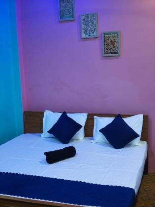 Tridev Paying Guest House Vacation rental in Varanasi