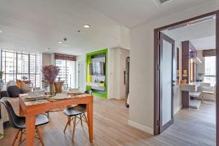 Lumpini Park & BTS Chidlom walk distance Vacation rental in Bangkok