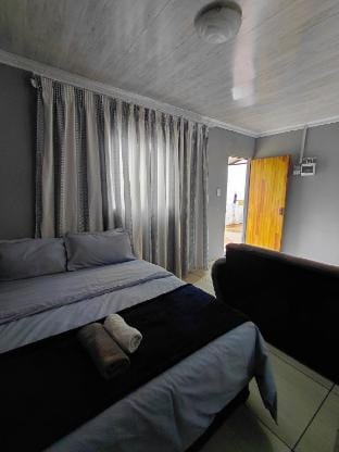 Mama R's Backroom 2 Vacation rental in KwaZulu-Natal