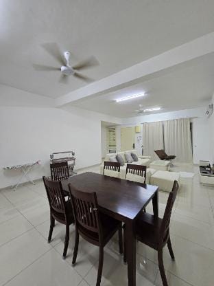 16pax 4R4B Seremban2 Matrix  DTempat Sendayan WiFi Vacation rental in Port Dickson