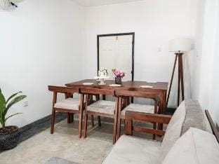 Cozy 3-Bedroom Retreat with garden & Outdoor Space Vacation rental in Southern Province