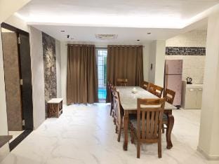 Kozy Villa 4BHK  With Pvt Pool In Lonavala Vacation rental in Lonavla