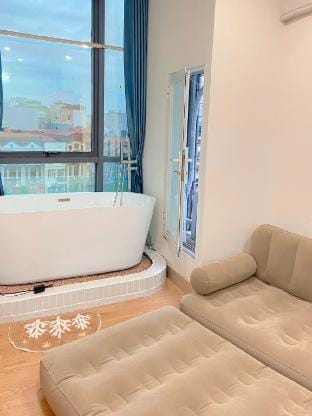 701 Gravel Room - Lovers' Homestay Vacation rental in Hanoi