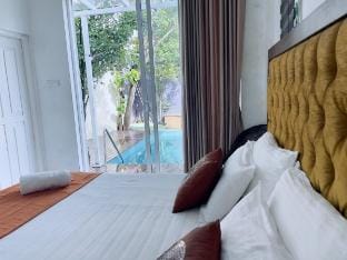 3M Poolside Villa Vacation rental in Western Province