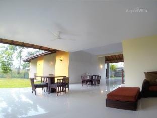 Airport villa -Family suite Vacation rental in Negombo