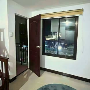 Spacious family-friendly apartment with Balcony! Vacation rental in Muntinlupa