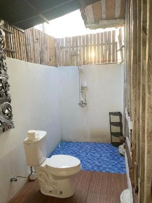 Cozy Wooden Guesthouse Vacation rental in North Kuta
