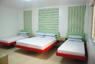 R. Lapid's Resortel l (4 rooms, 25 pax)  Vacation rental in Calamba