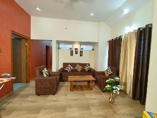 Galaxy Homestay 4BHK AC@1st Floor, Family friendly Vacation rental in Mysuru