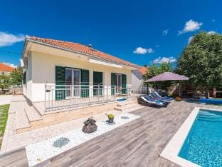 Villa near Krka with Private Pool Vacation rental in Šibenik-Knin County, Croatia