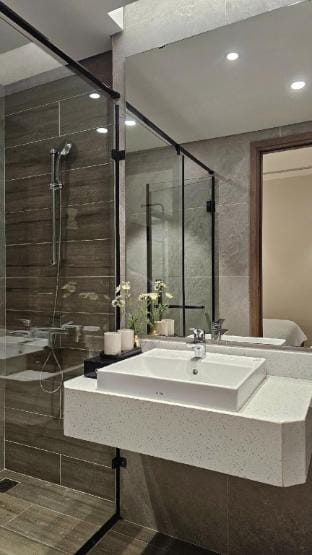 Apt 2BR FreeSauna, RedRiver view, Landmark Ecopark Vacation rental in Vietnam