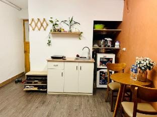 Old Quarter, 2 Beds, Clean & Comfy - Disco's Home Vacation rental in Hanoi