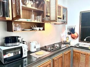 Entire house Rooftop view 2BR,Genesis Chalong Hill Vacation rental in Chalong