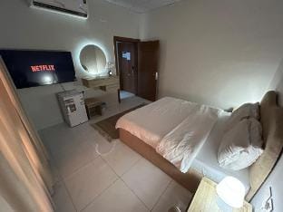 101 Medinah Peace- One bus to Masjid Nabawi Vacation rental in Medina