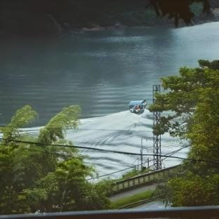 "The Bridge View Cabin" Vacation rental in Central Province