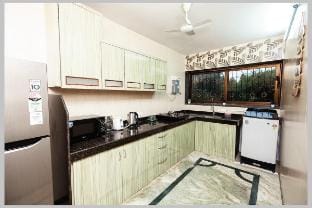 Casa Bento
200mbps
Swimming pool
Private parking Vacation rental in Calangute