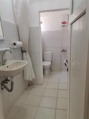 Hostel in Datça Center100 meters to the Sea Room12 Vacation rental in Muğla Province