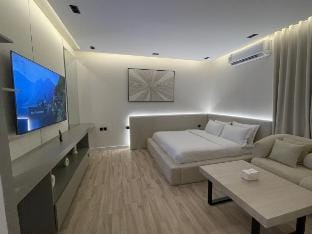 Modern studio with self check-in near to Boulevard Vacation rental in Riyadh