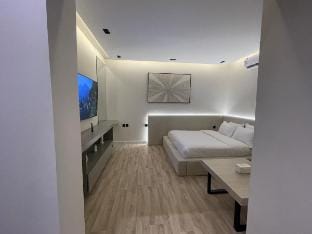 Modern studio with self check-in near to Boulevard Vacation rental in Riyadh