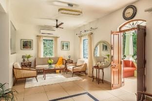 Sanctuary by RÊVE Escapes - Premium 3 BHK Villa Near Morjim Beach Vacation rental in Goa, India