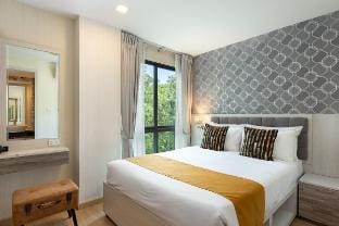 Kata Rooftop Ocean View Apartment Vacation rental in Chalong