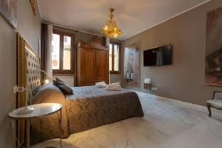 San Marco Graceful – elegance whit bell tower view Vacation rental in San Marco