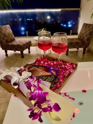 Luxury 1-BHK • Private Jacuzzi + Big Screen Fun Vacation rental in Jaipur
