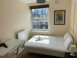 APlaceToStay Central London Apartment, Zone 1, NHG Vacation rental in London Borough of Southwark