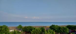 Beachfront Aircon Kubo for 4pax Vacation rental in La Union